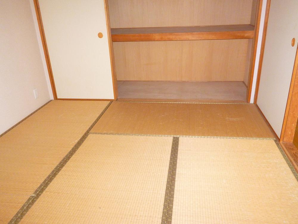 Non-living room. Japanese style room
