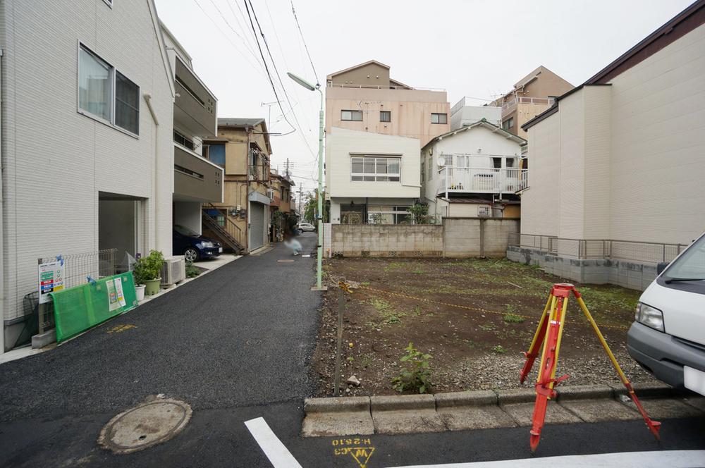 Local land photo. Than building reference plan, Three-story 4LDK is possible architecture. 