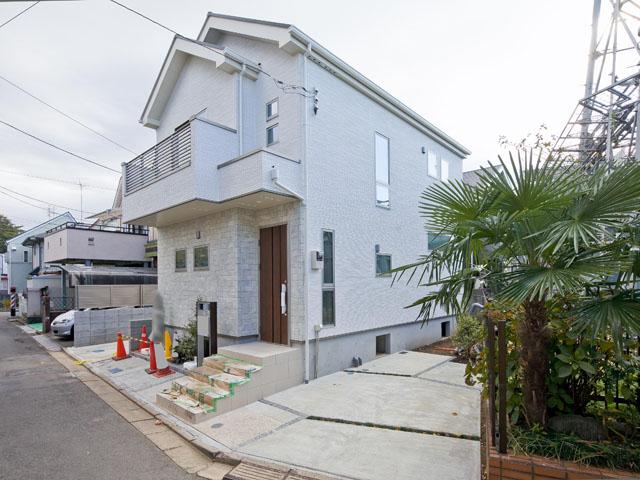 Local appearance photo