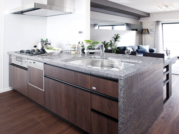 Kitchen.  [kitchen] CARE antibacterial specification also adopted a simple kitchen panel. Set up a kitchen knife storage space before sink. Can slowly open and close, Also I have peace of mind with lock function. Holder part is washable. Equipped with a variety of facilities in this addition to the kitchen.