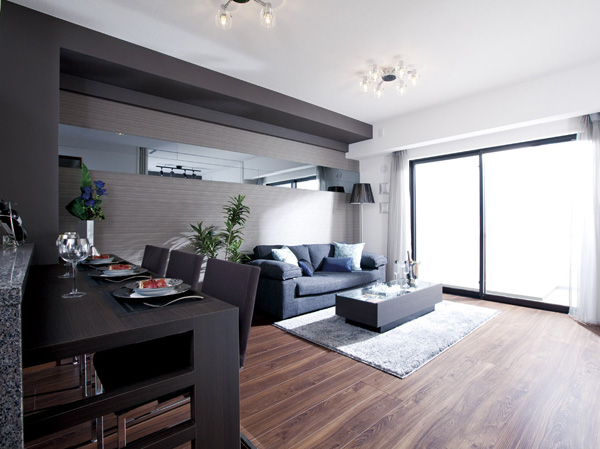 Living.  [living ・ dining] Light and wind to design the life of the family, House full of exhilaration. (The photographs are all taken a model room H type in May 2013, furniture ・ Furniture and optional specifications, etc. are not included in the sale price. Also, Also it contains some options, etc.. Since the model room ceiling height than the actual convenience of construction is low, Expression is slightly different, such as a part down the ceiling)