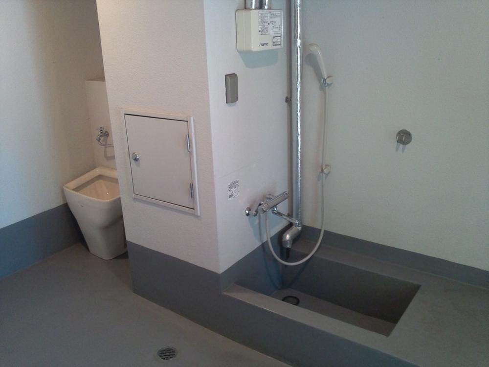Other common areas. Common areas Pet foot washing place I'm happy for those who have a pet.