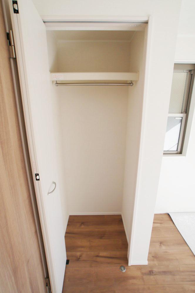 Receipt. Each room in the accommodation comes with.