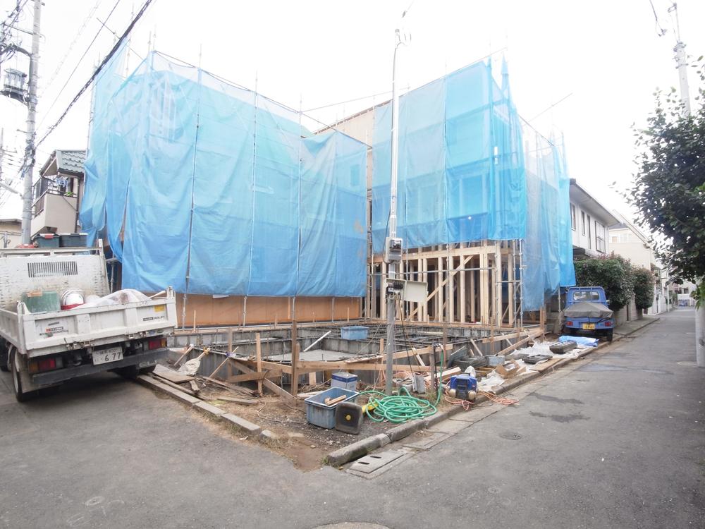 Local appearance photo. Local (11 May 2013) Shooting