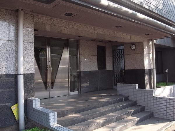 Other common areas. Entrance