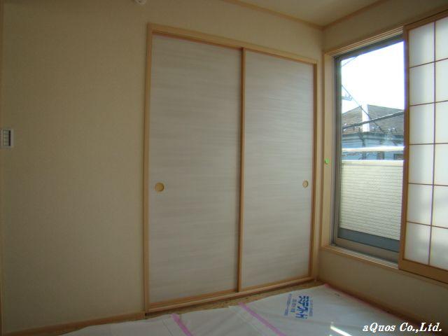 Non-living room. Indoor (11 May 2013) Shooting