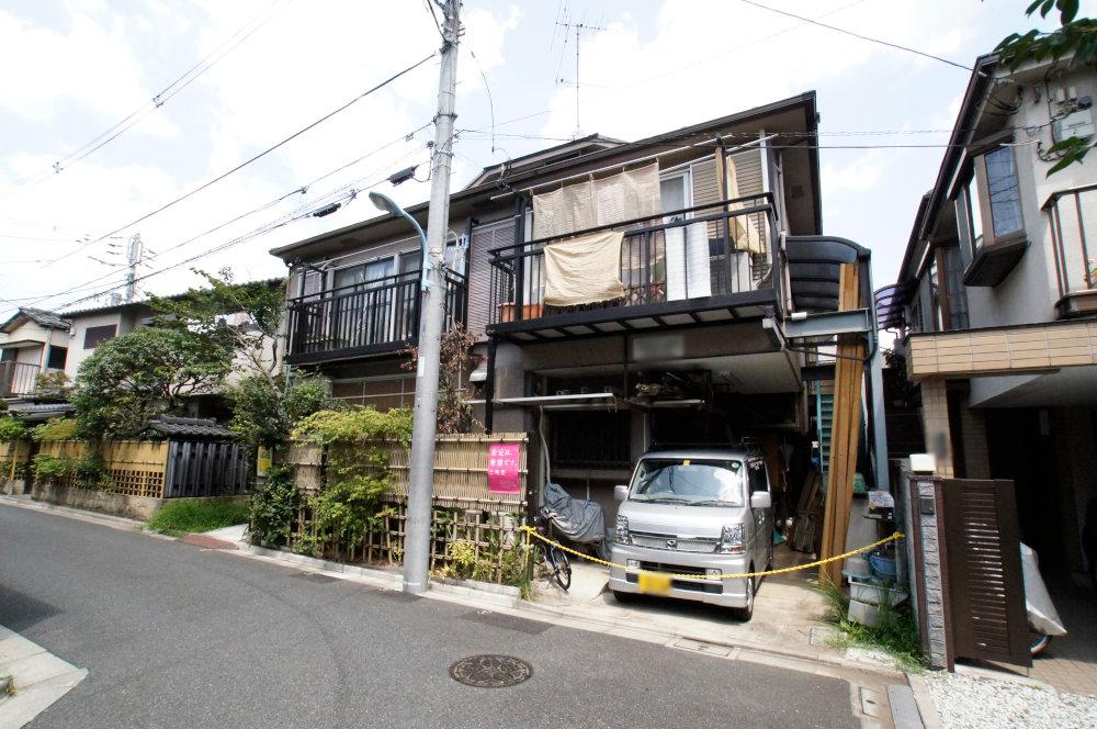 Local land photo. But it is close to the 4-minute walk from the station, Train sound of the like are also there in the environment do not mind at all or.