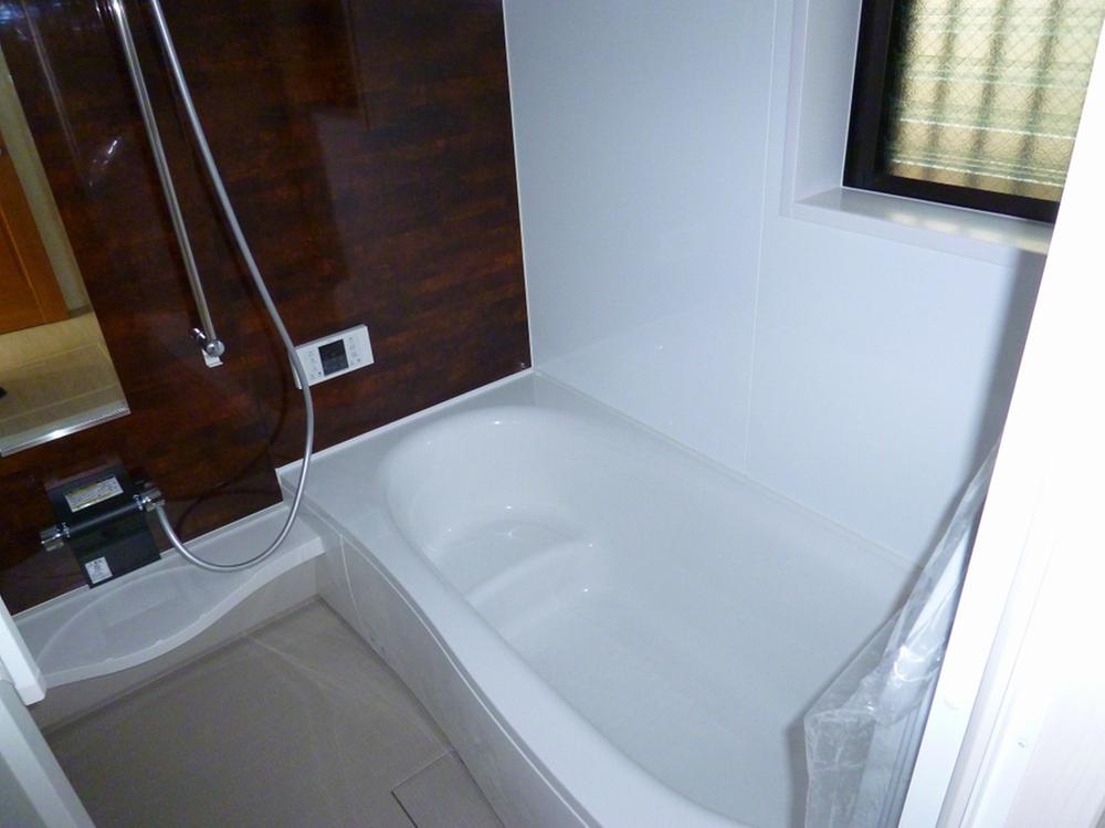 Same specifications photo (bathroom). Bathroom construction cases