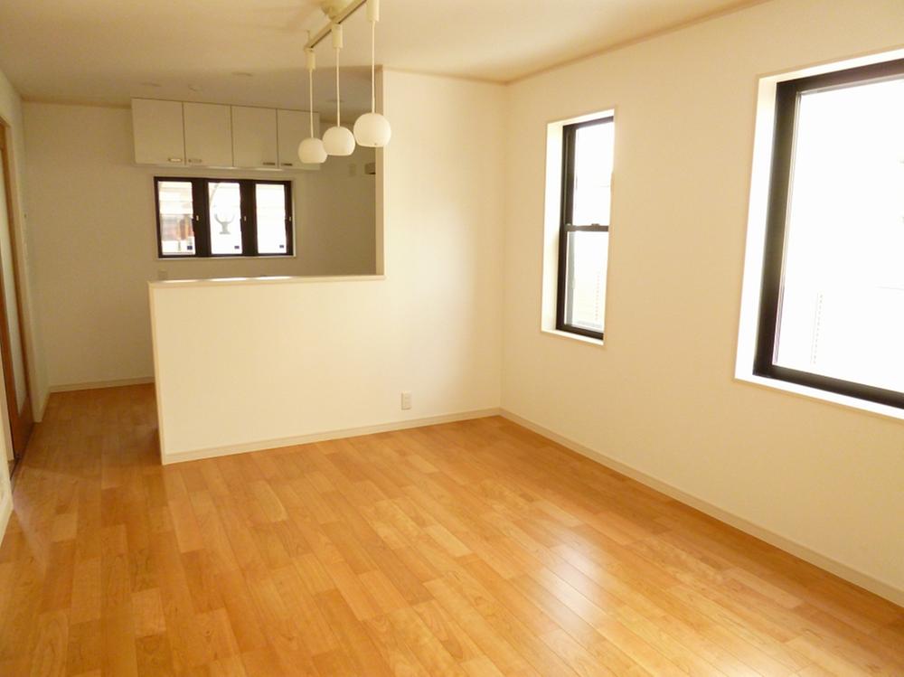 Same specifications photos (living). Living example of construction