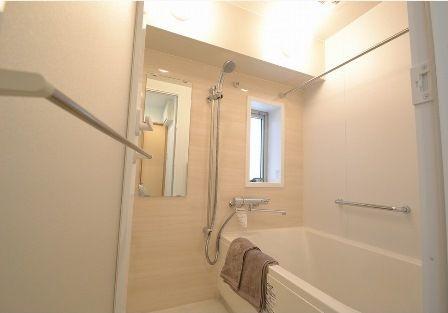 Bathroom. Bathroom dryer with unit bus