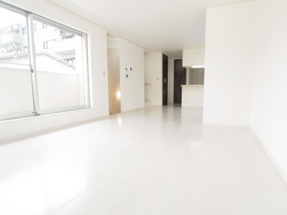 Living. Indoor (11 May 2013) Shooting