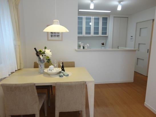 Living. Building 2 dining (H25. 3 May) Shooting