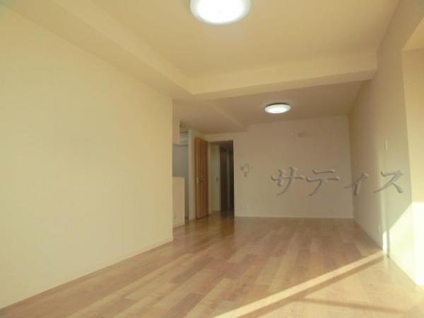 Suginami-ku, Tokyo Kamitakaido 3