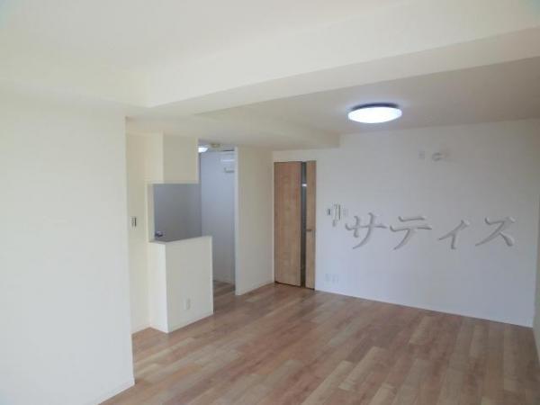 Suginami-ku, Tokyo Kamitakaido 3