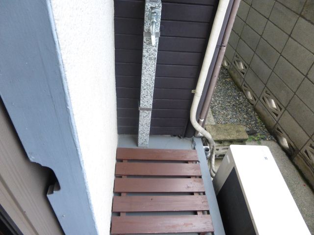 Other room space. You can install the washing machine on the balcony ☆