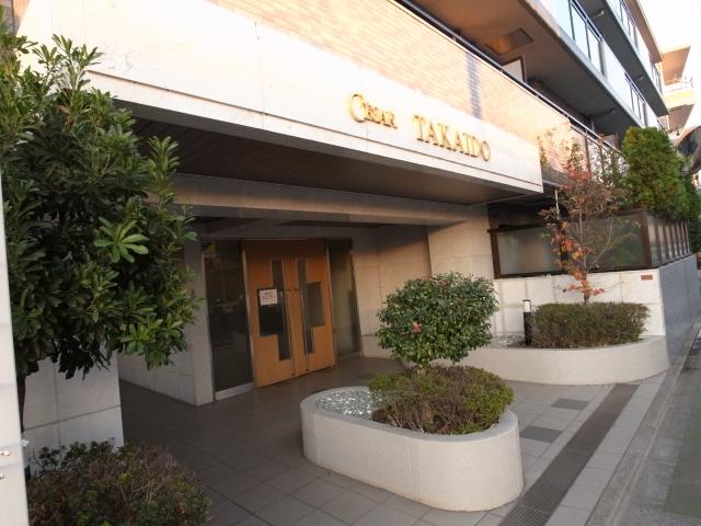 Entrance. Common areas