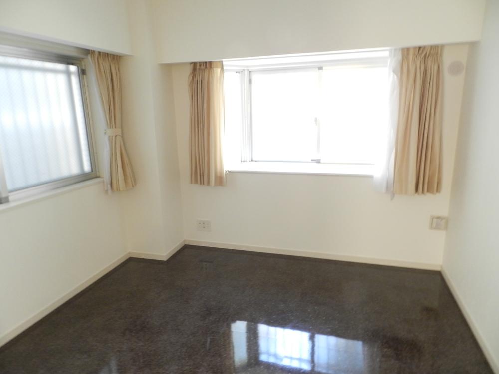Non-living room