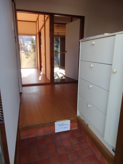 Entrance. Entrance with a shoe box