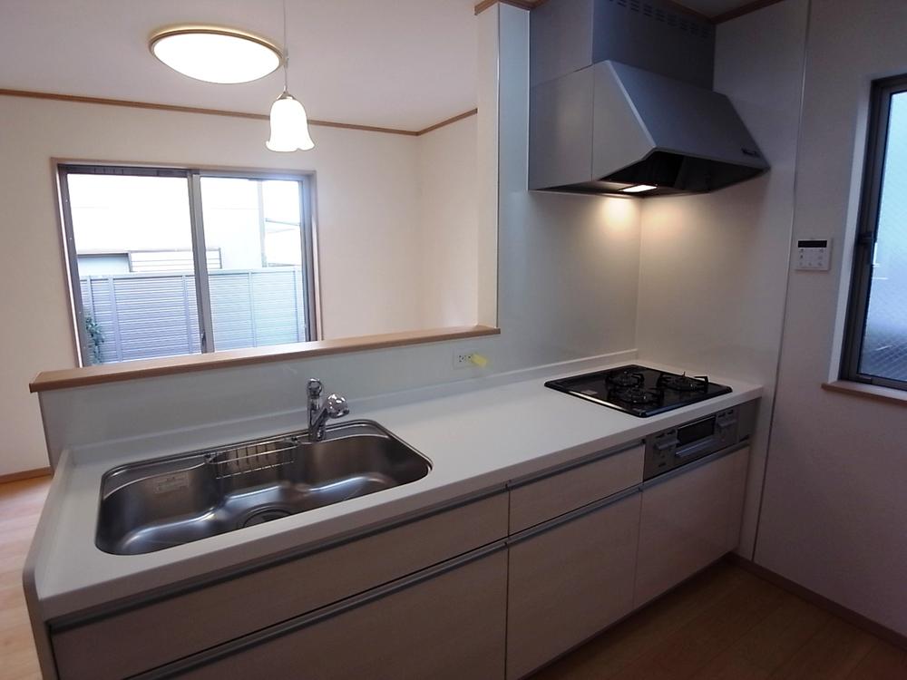 Same specifications photo (kitchen). Kitchen construction cases