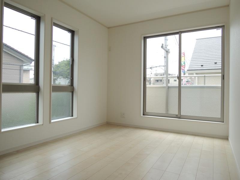 Non-living room. Room B (7 May 2013) Shooting