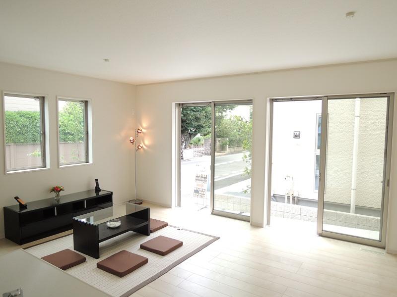 Living. Room B (7 May 2013) Shooting