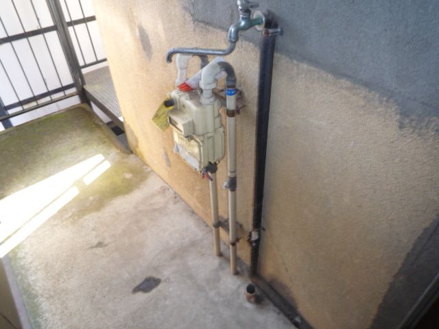 Other room space. Washing machine Storage