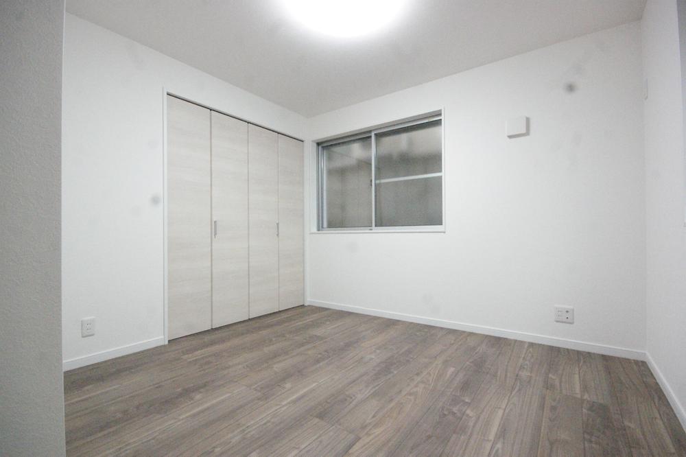 Non-living room. B Building room (November 2013) Shooting