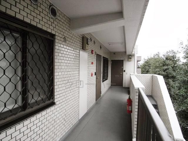 Other common areas. Corridor