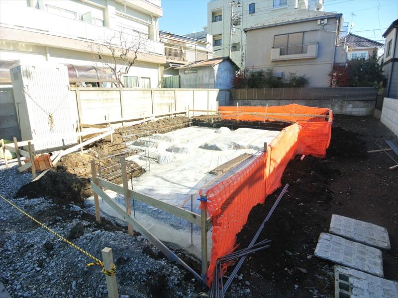 Local appearance photo. Local (12 May 2013) Shooting