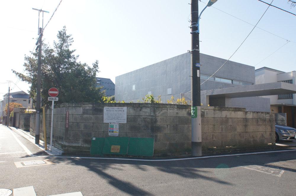 Local land photo. It has taken the local from the northeast corner side