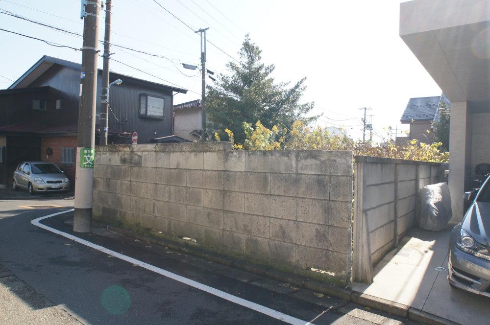 Local land photo. It has taken the local from the north