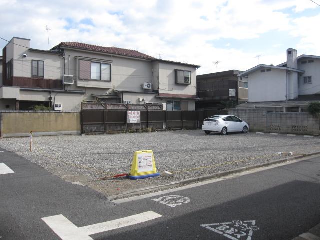 Local appearance photo. Local (11 May 2013) Shooting