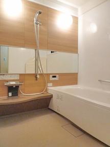 Same specifications photo (bathroom). The bathroom was installed a ventilation dryer. Also dry laundry is well on a rainy day. (Example of construction)