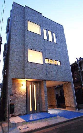 Local photos, including front road. Local (November 23, 2013) Shooting