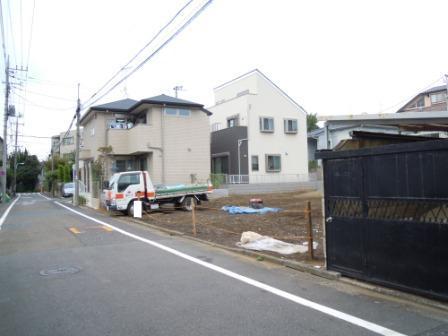 Local photos, including front road. Road is also beautiful!