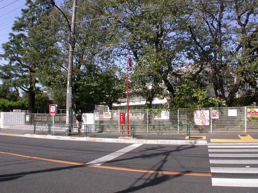 kindergarten ・ Nursery. 250m to the East kindergarten
