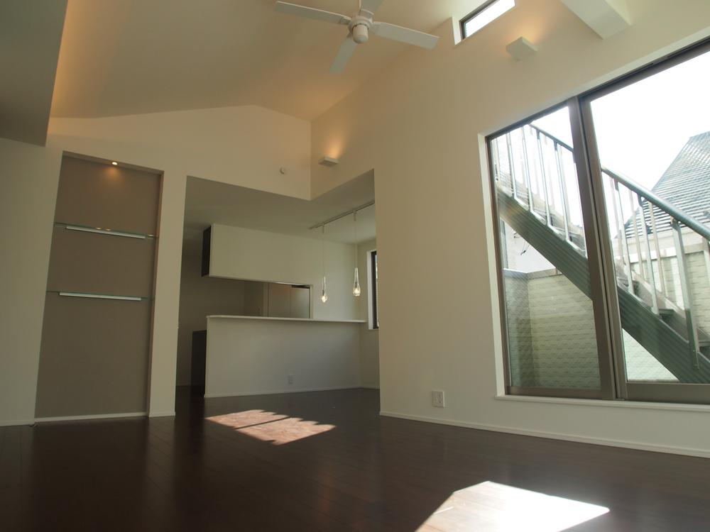 Living. Indoor (12 May 2013) Shooting