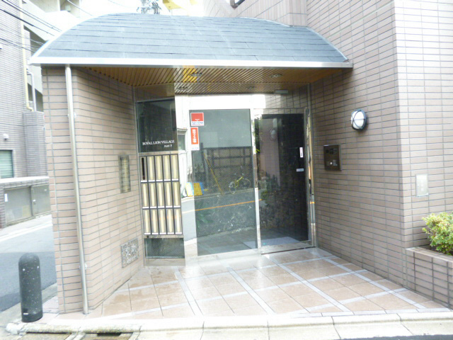 Other. Peace of mind with entrance auto lock!