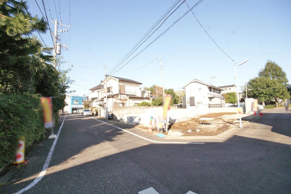 Local photos, including front road. Whole has become the corner lot. Day intends good s.