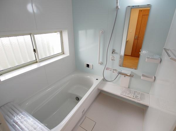 Bathroom. Indoor (11 May 2013) Shooting