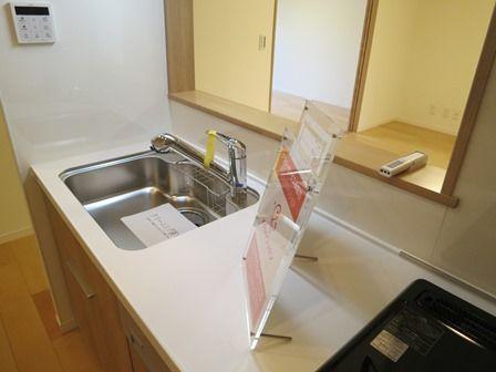 Kitchen. ~ 12 / 12 interior was completed ~  Water purifier integrated faucets with state-of-the-art facilities of the system Kitchen