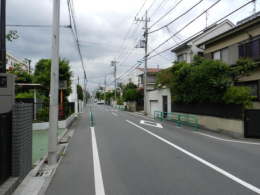 Local photos, including front road. Local (May 2013) Shooting