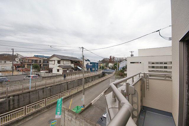 View photos from the dwelling unit. View from the site (December 2013) Shooting