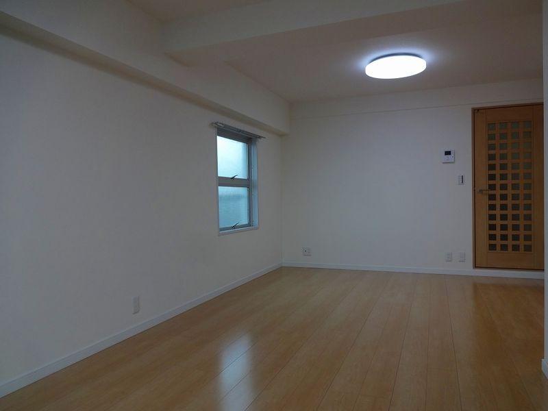 Non-living room. Yamada Clinic