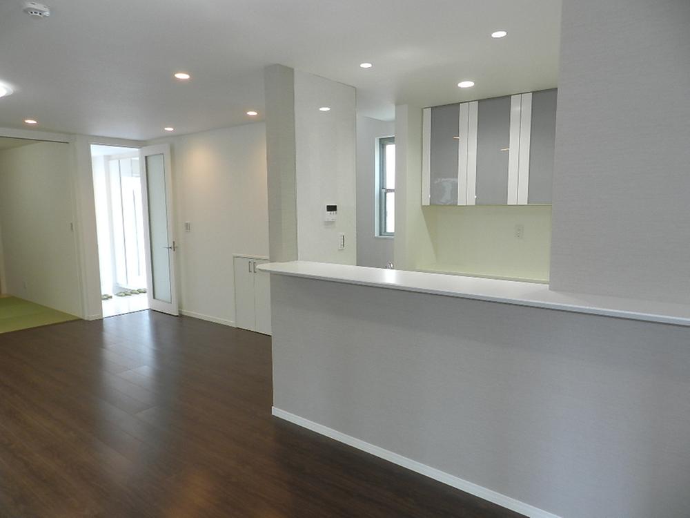 Kitchen. Cupboard, Face-to-face