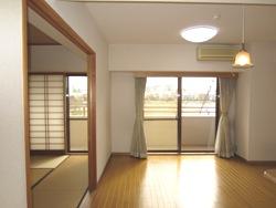 Living. Indoor (12 May 2013) Shooting It is a bright living dining and bright Japanese-style.
