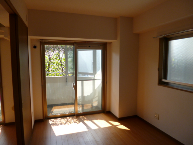 Other. 6 Pledge Western-style Living with Tsunagere if spacious 15 Pledge