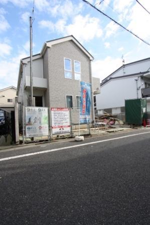 Local appearance photo. December 8, 2013 is a beautiful residential area of ​​the shooting compartment!