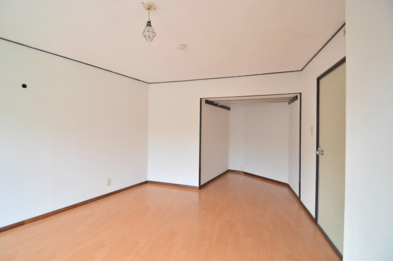 Other room space. WIC is look in the back.