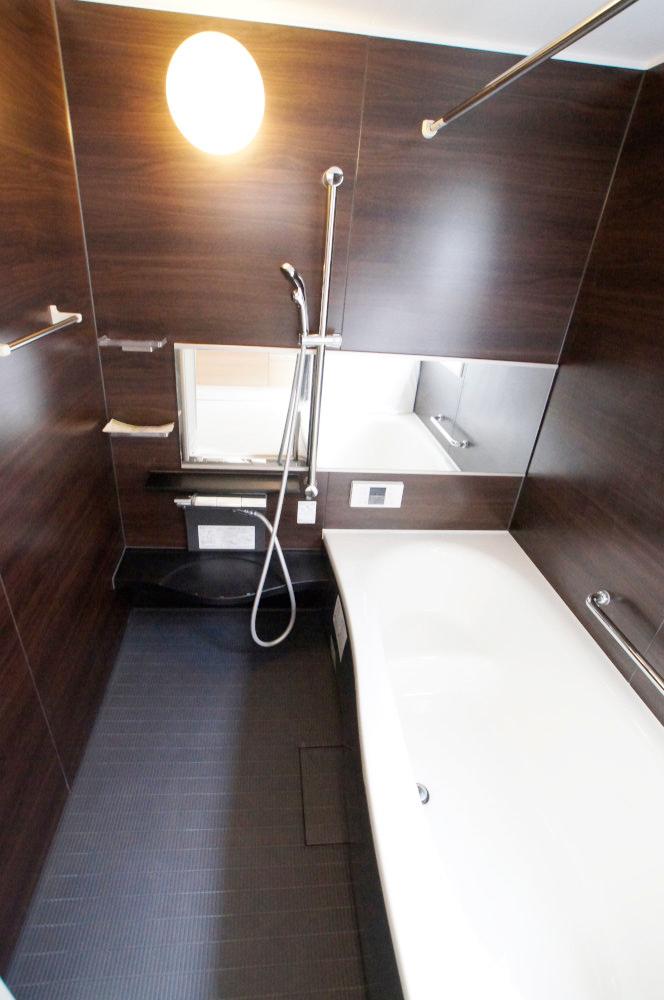 Bathroom. It will take a bath with with ventilation dryer.